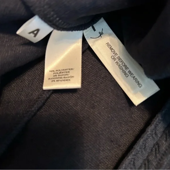 Ann Taylor Textured Knit Peplum Short Sleeve Top zippered Back Sz. M - Picture 12 of 13